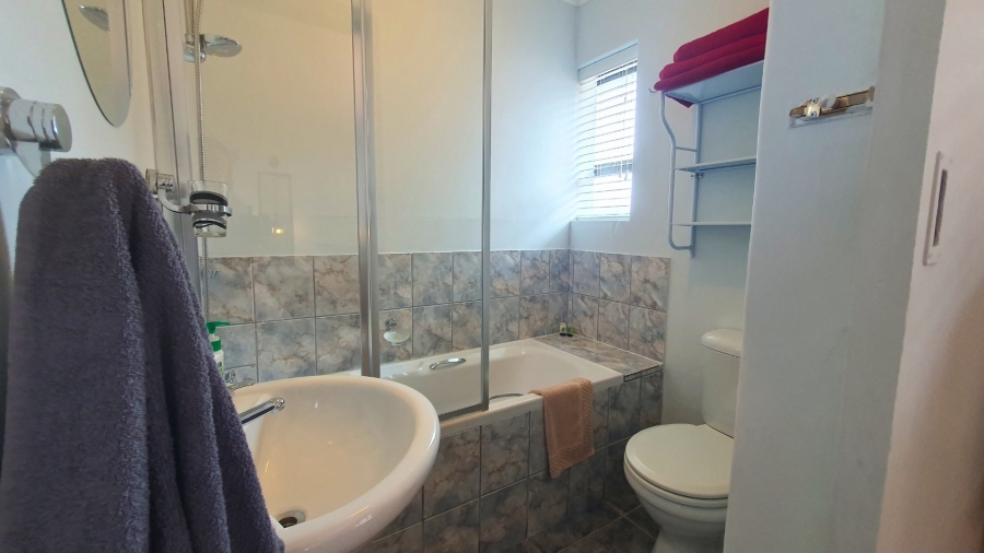 10 Bedroom Property for Sale in Dana Bay Western Cape